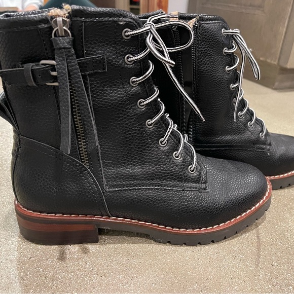 Kensie Boots Weslie Black Lace Up Combat Booties - Picture 9 of 13